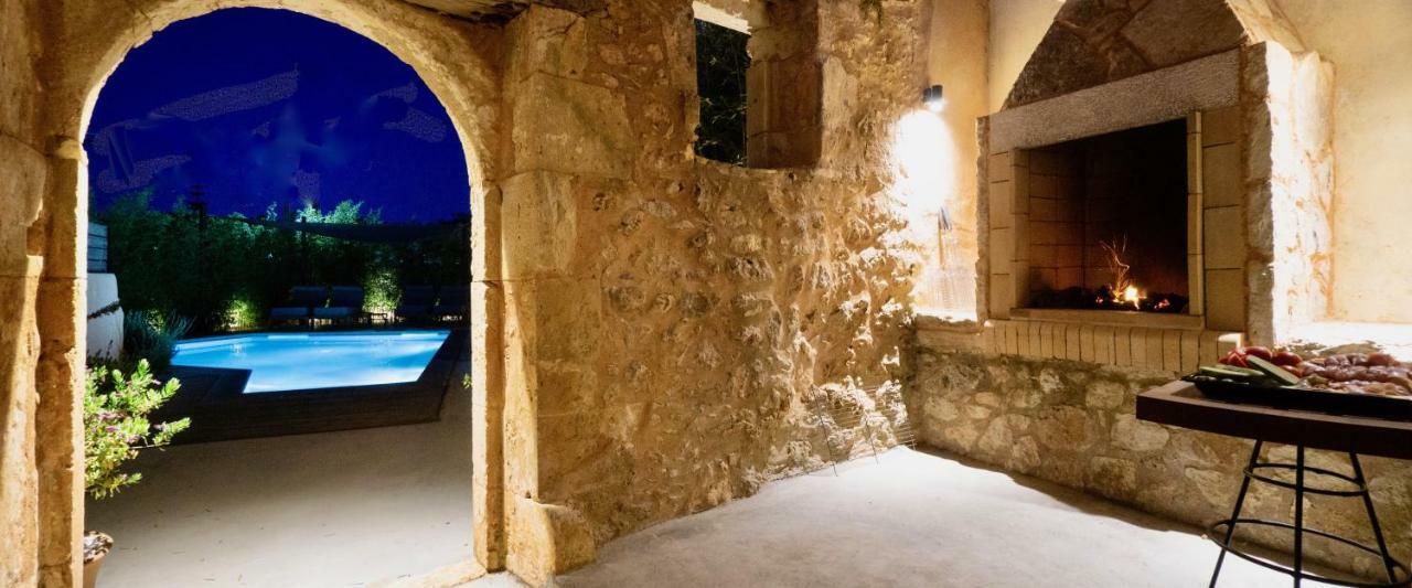 Almyrida Sands Luxury Stone Villa Ksirosternion Buitenkant foto