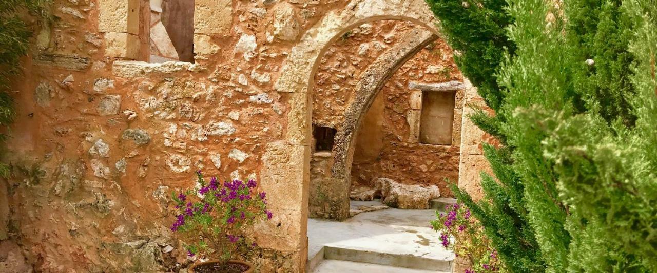 Almyrida Sands Luxury Stone Villa Ksirosternion Buitenkant foto